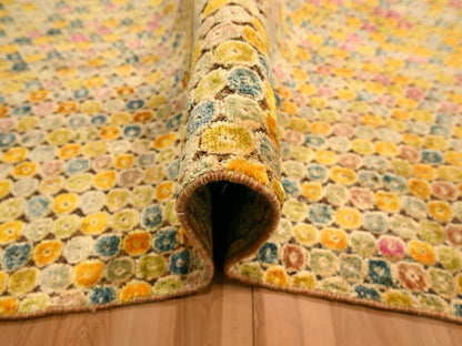 Modern / Contemporary hand-knotted sari silk rug in Yellow, 8'10" x 12'2" — SKU O076201 (view 5)