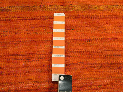 Kilim Modern / Contemporary hand-knotted wool/sari silk rug in Orange, 8' x 10'1" — SKU O076210 (view 7)