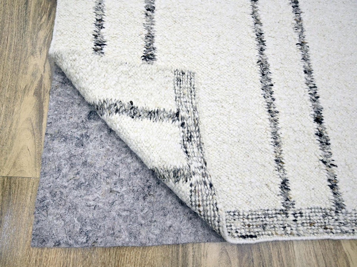 Modern / Contemporary hand-knotted wool rug in Ivory, 10' x 14' — SKU O076212 (view 4)