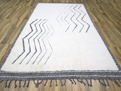 Modern / Contemporary hand-knotted wool rug in Ivory & Gray, 9'2" x 12'1" — SKU O076222 (view 2)