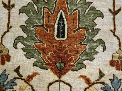 Ivory 9'11" x 14'3" Heriz Hand knotted Wool Rug - Sku: O076223