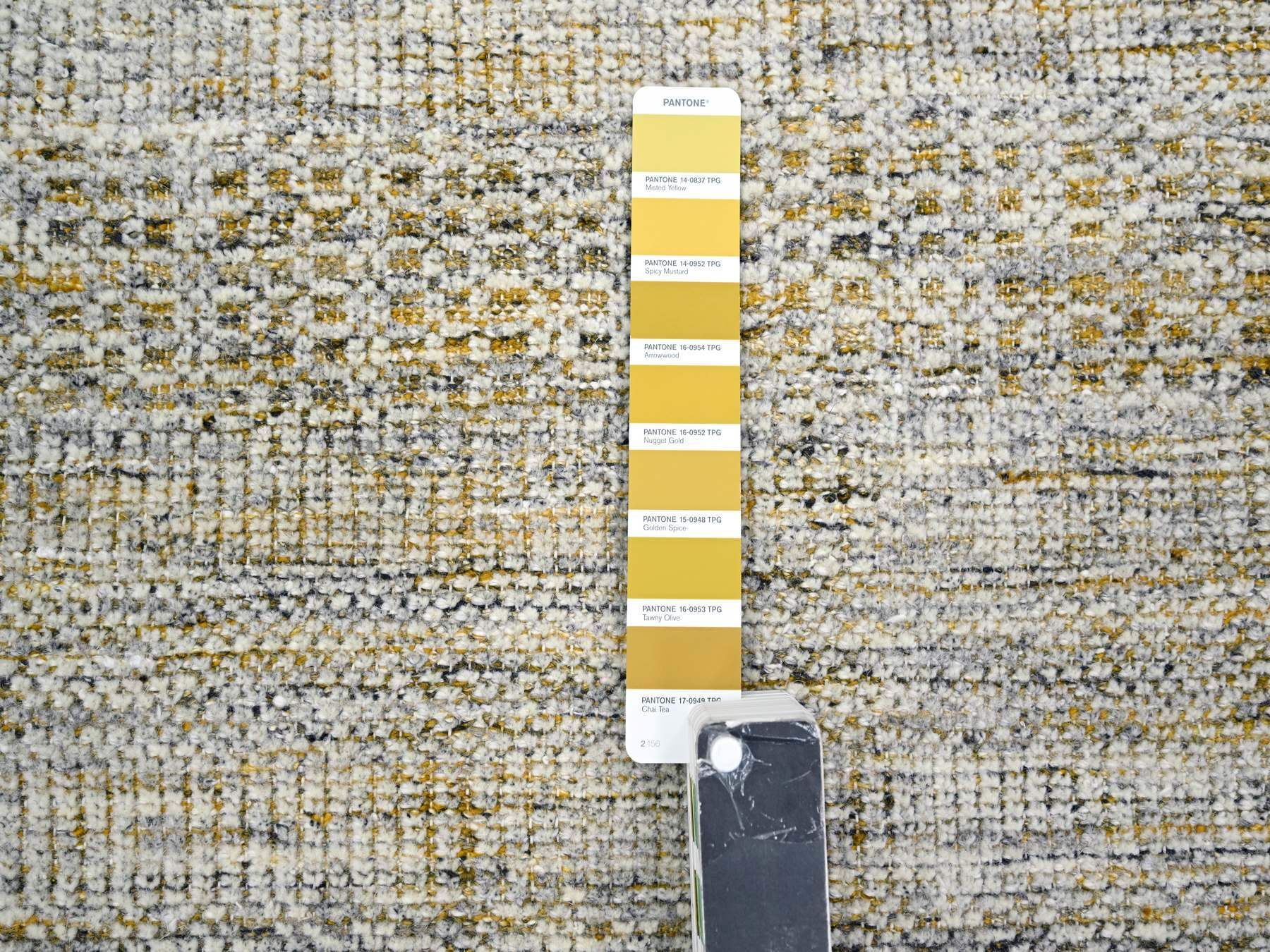 Modern / Contemporary hand-knotted wool rug in Yellow, 6'1" x 9'1" — SKU O076244 (view 7)