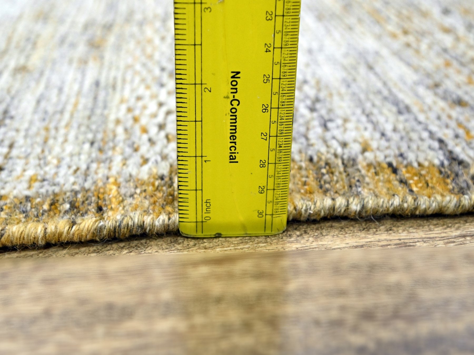 Modern / Contemporary hand-knotted wool runner in Yellow, 2'7" x 6' — SKU O076248 (view 6)