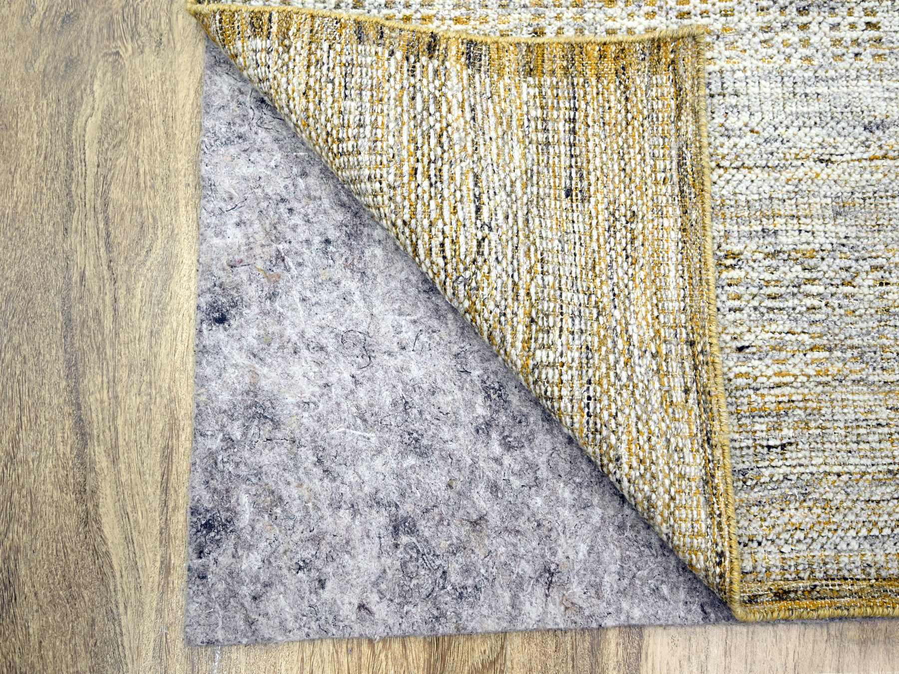 Modern / Contemporary hand-knotted wool runner in Yellow, 2'7" x 8'2" — SKU O076249 (view 3)