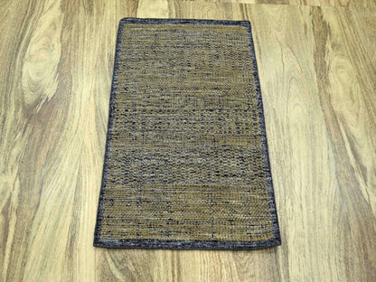 Brown 2'0" x 3'0" Modern and Contemporary Hand knotted Wool Rug - Sku: O076262
