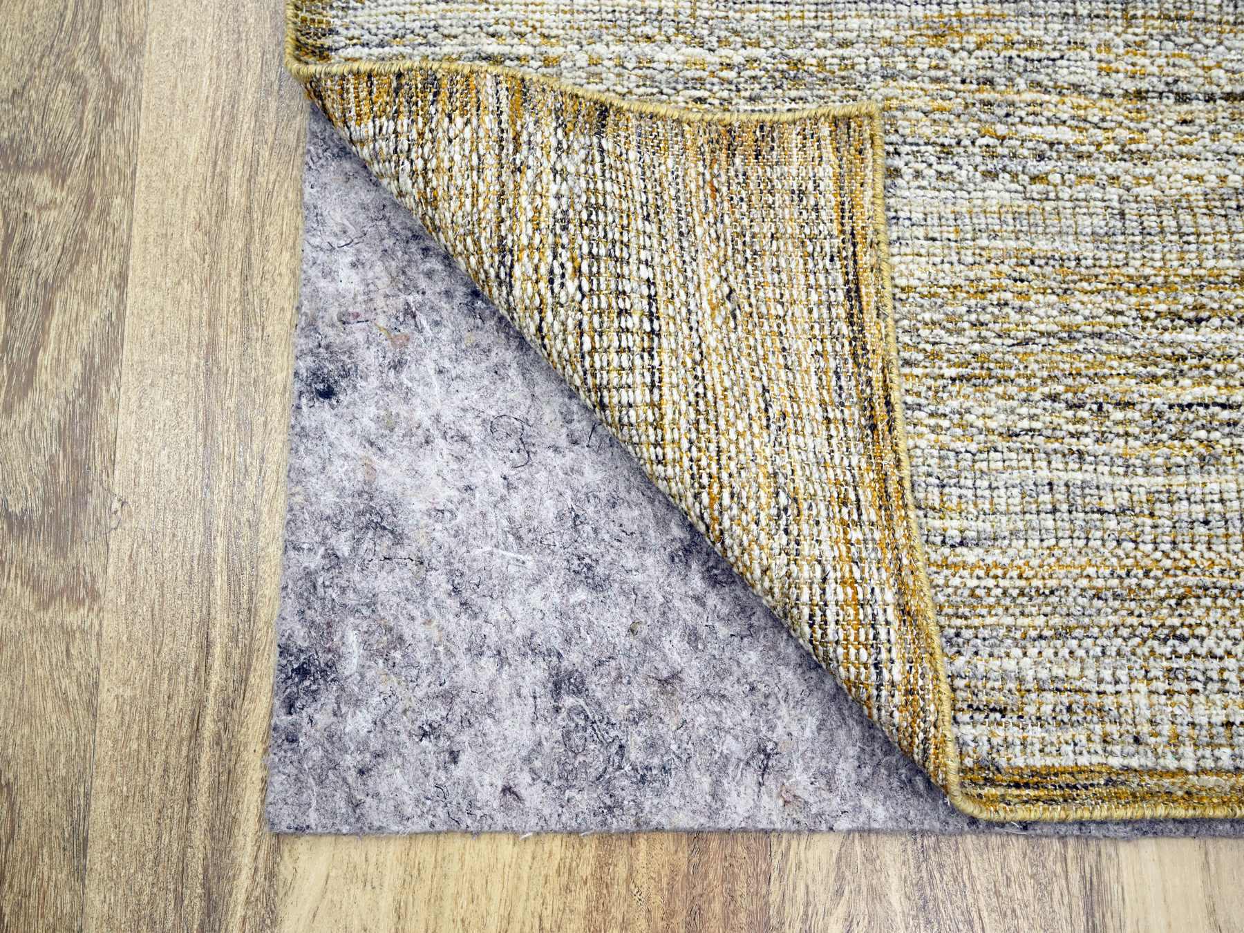 Modern / Contemporary hand-knotted wool runner in Yellow, 2'8" x 6' — SKU O076272 (view 3)
