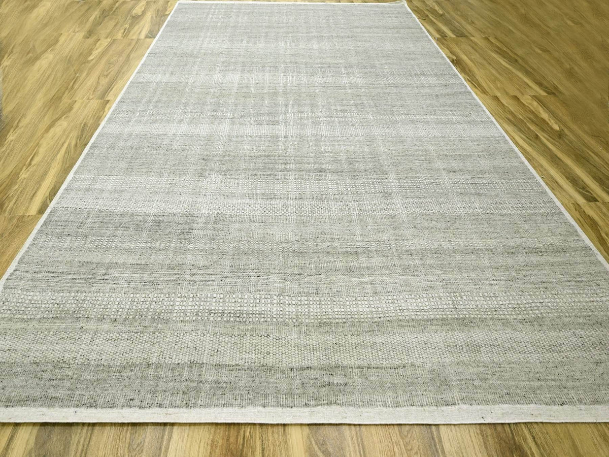 Modern / Contemporary hand-knotted wool rug in Gray, 12'1" x 14'10" — SKU O076304 (view 2)