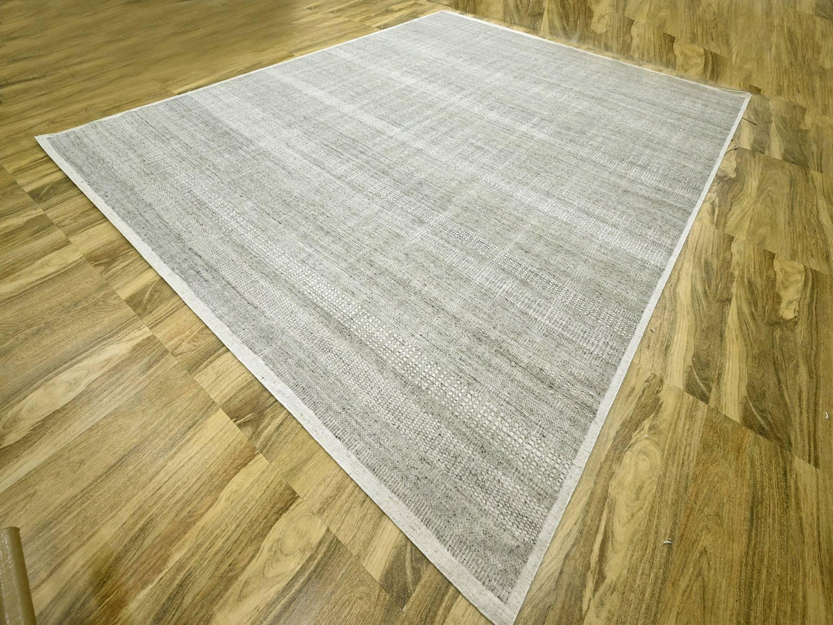 Modern / Contemporary hand-knotted wool rug in Gray, 12'1" x 14'10" — SKU O076304 (view 3)