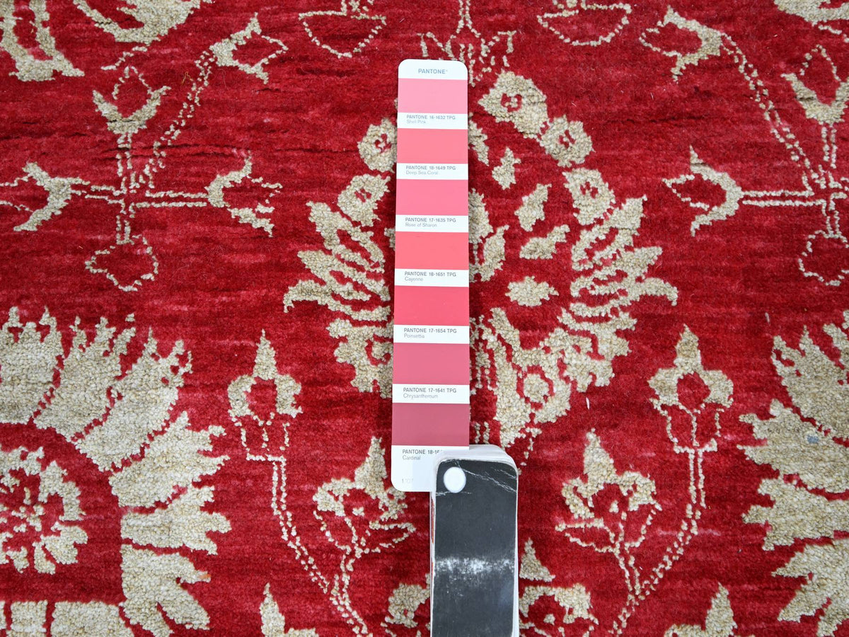 Tabriz Transitional hand-knotted wool/silk rug in Red, 7'9" x 10' — SKU O076306 (view 7)