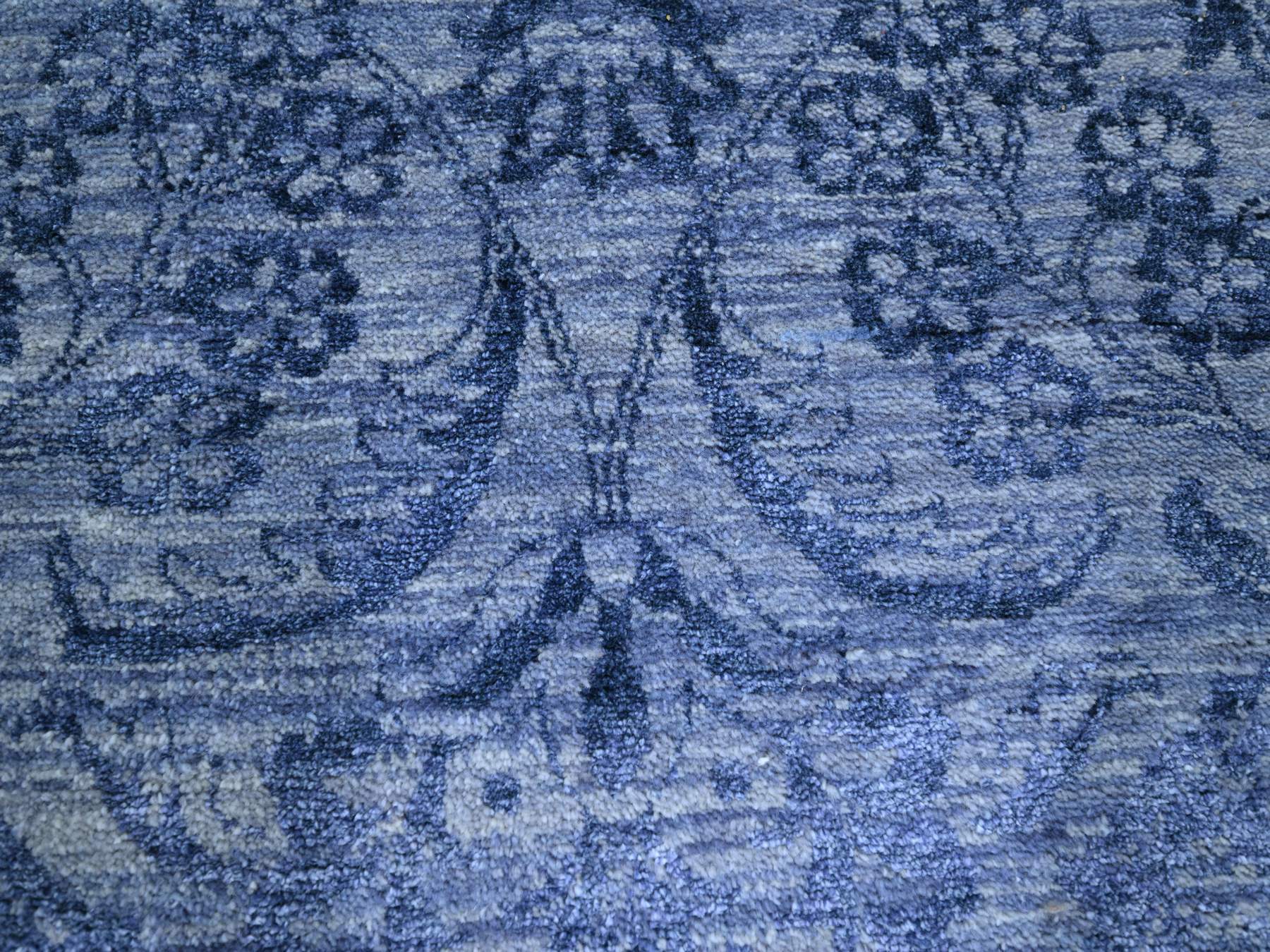 Transitional hand-knotted wool/silk rug in Purple, 8'1" x 10' — SKU O076309 (view 8)