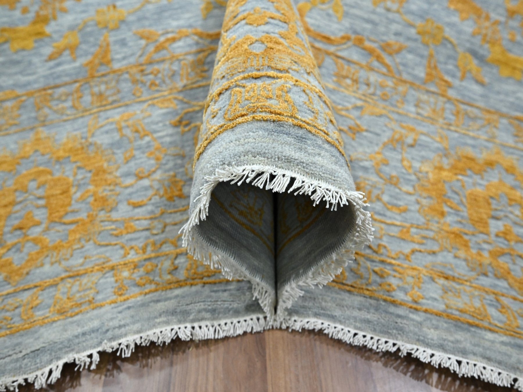 Transitional hand-knotted wool/silk rug in Yellow & Gold, 10' x 13'11" — SKU O076312 (view 5)
