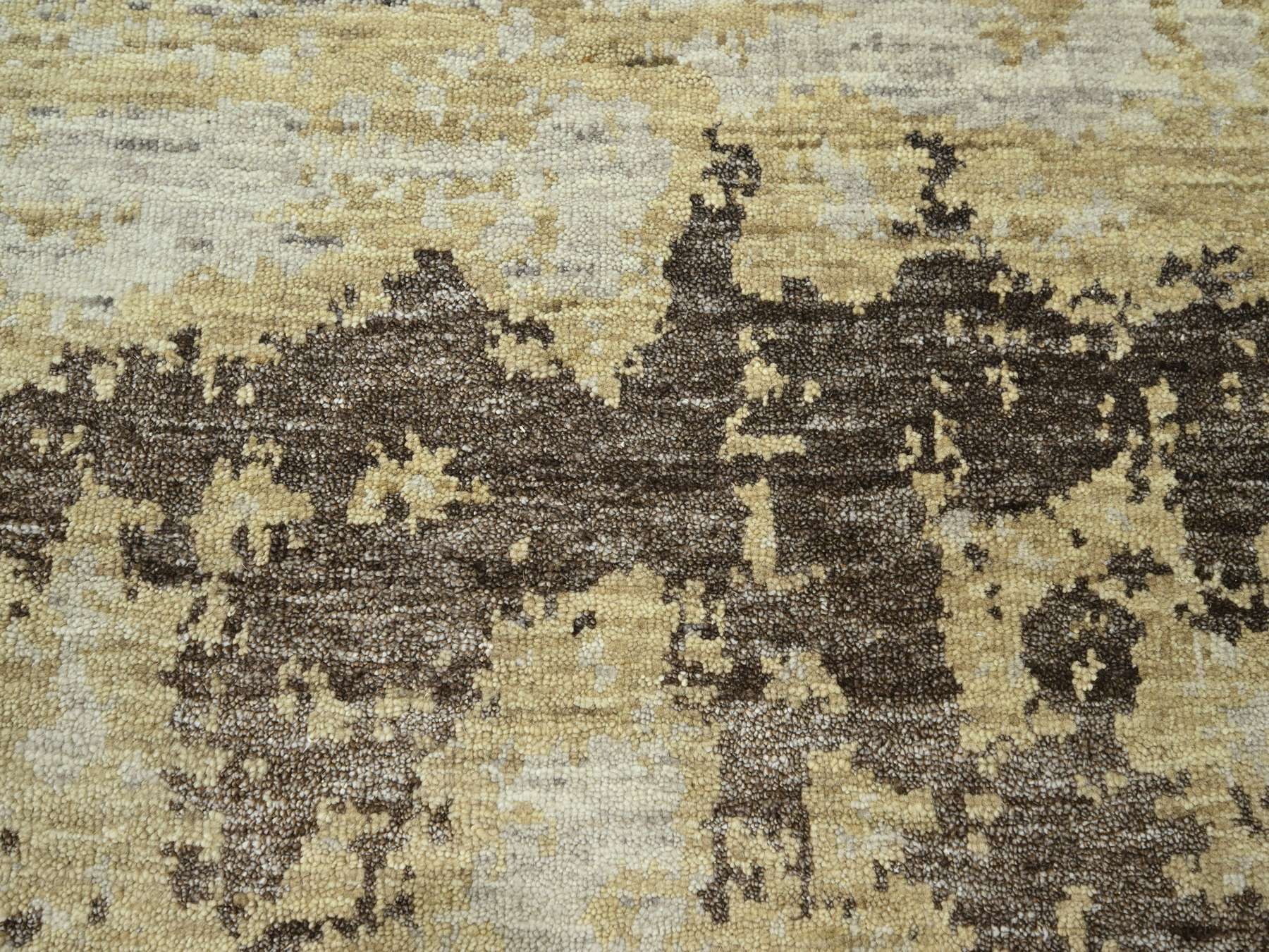 Modern / Contemporary hand-knotted wool/silk rug in Ivory, 8'11" x 12' — SKU O076340 (view 8)