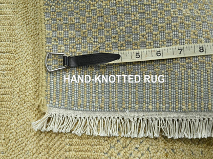 Brown 2'0" x 2'0" Modern / Contemporary Hand knotted Wool/Silk Rug - Sku: O076353