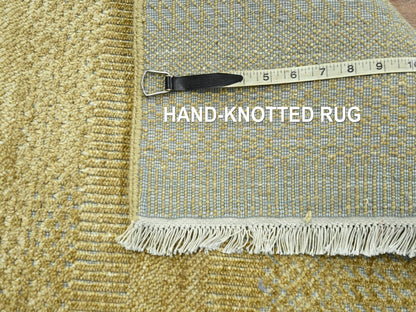 Brown 2'0" x 2'0" Modern / Contemporary Hand knotted Wool/Silk Rug - Sku: O076354