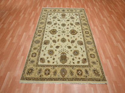 Ziegler Oushak hand-knotted wool rug in Ivory & Beige, 5'6" x 7'11" — SKU O076359 (view 2)