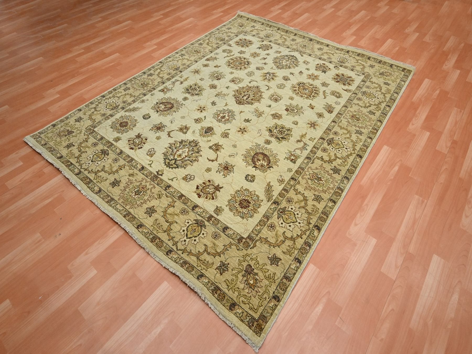 Ziegler Oushak hand-knotted wool rug in Ivory & Beige, 6'5" x 8'2" — SKU O076366 (view 3)