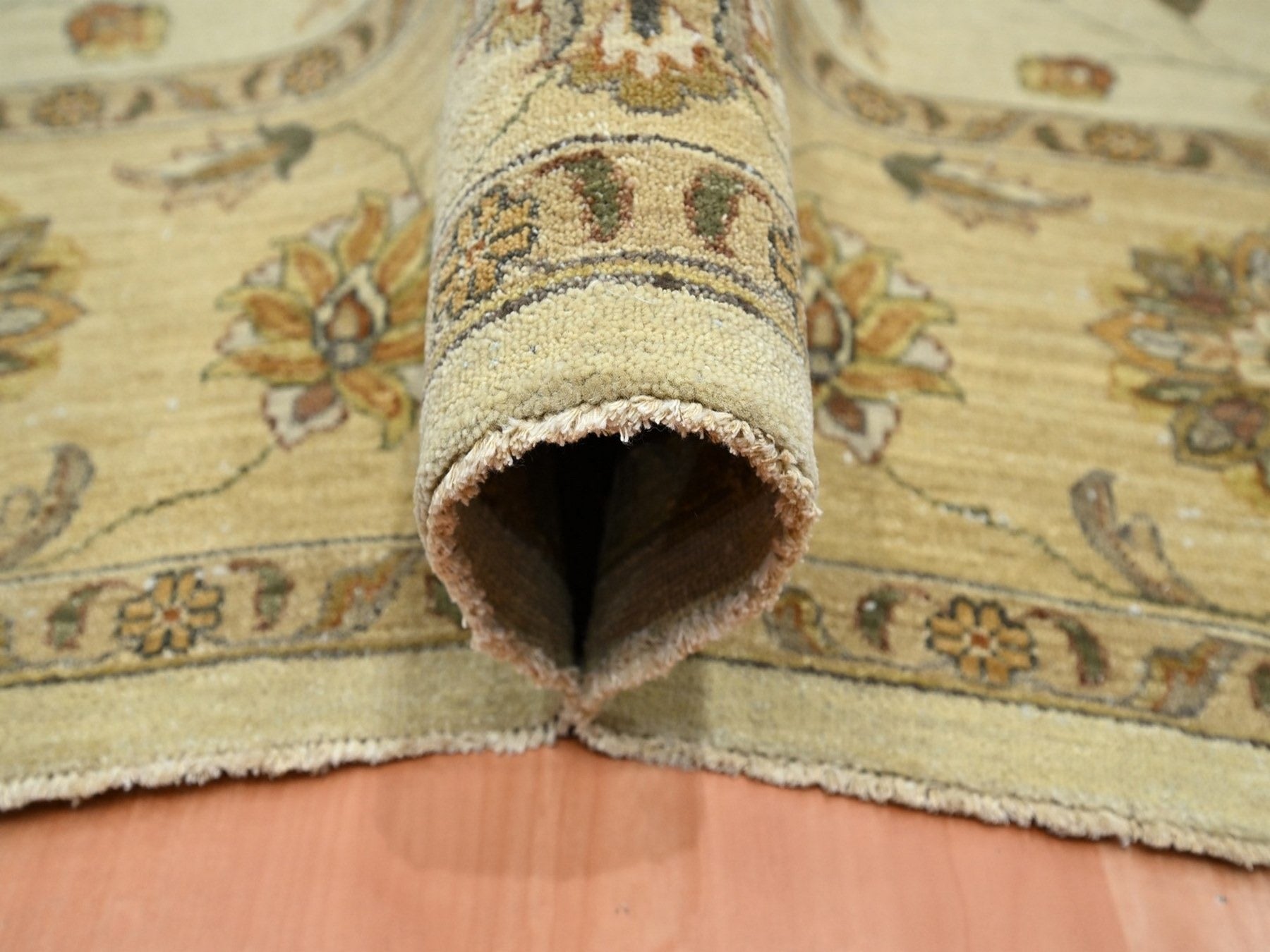 Ziegler Oushak hand-knotted wool rug in Ivory & Beige, 7'11" x 10' — SKU O076373 (view 5)