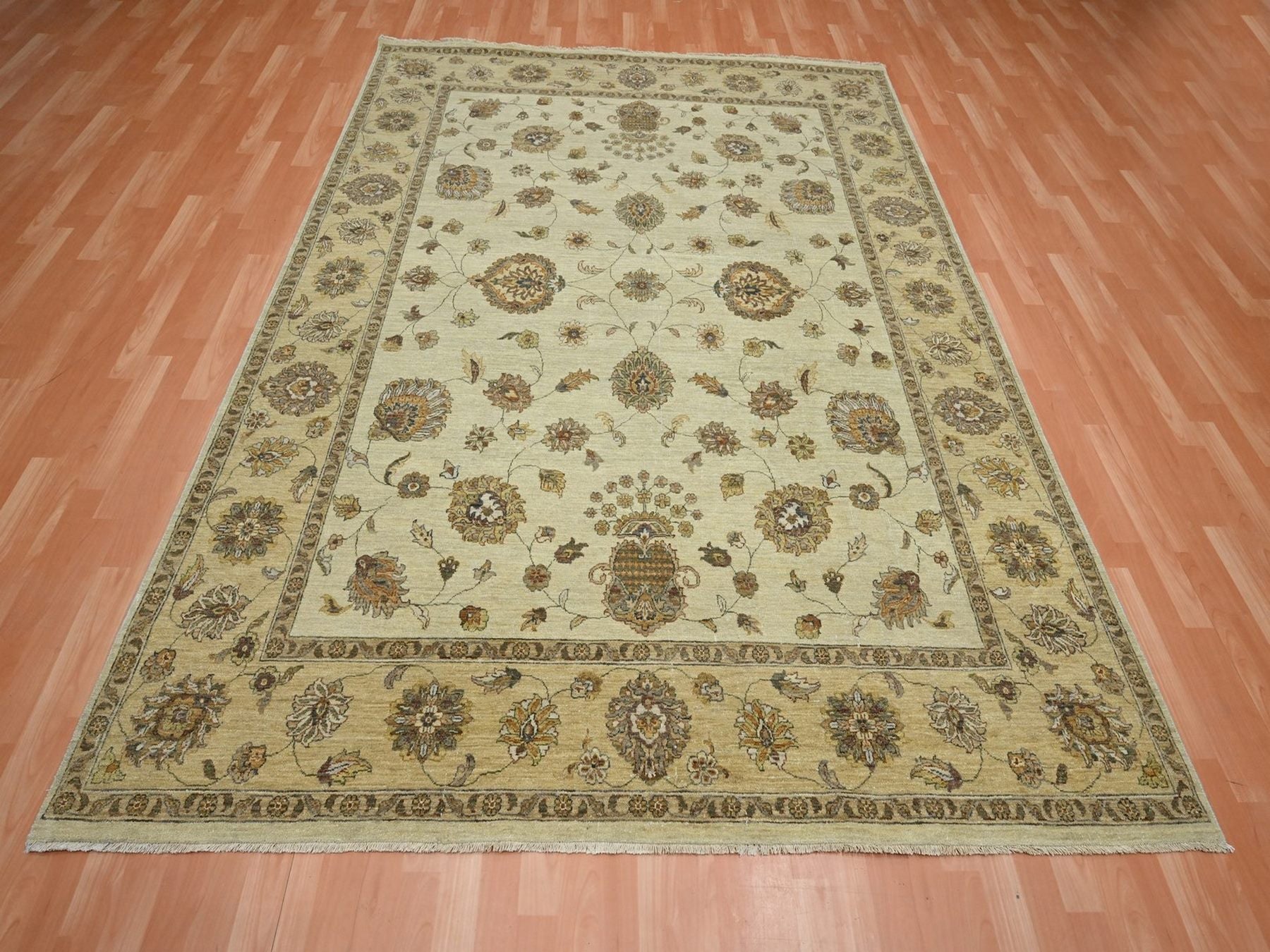 Ziegler Oushak hand-knotted wool rug in Ivory & Beige, 7'2" x 9'4" — SKU O076376 (view 2)