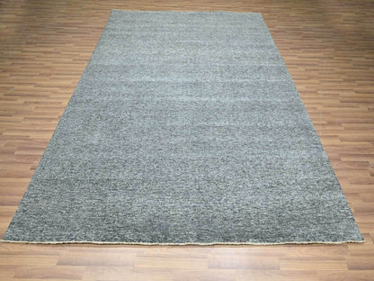 Modern / Contemporary hand-knotted wool rug in Gray, 8'3" x 10'1" — SKU O076380 (view 2)