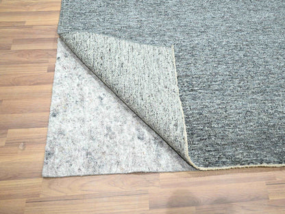 Modern / Contemporary hand-knotted wool rug in Gray, 8'3" x 10'1" — SKU O076380 (view 4)