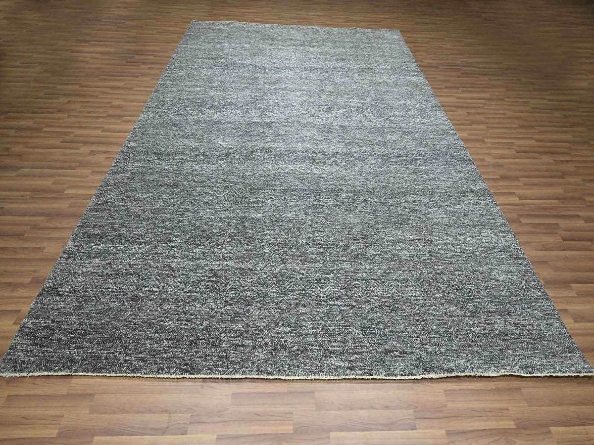 Modern / Contemporary hand-knotted wool rug in Gray, 9' x 12'2" — SKU O076382 (view 2)