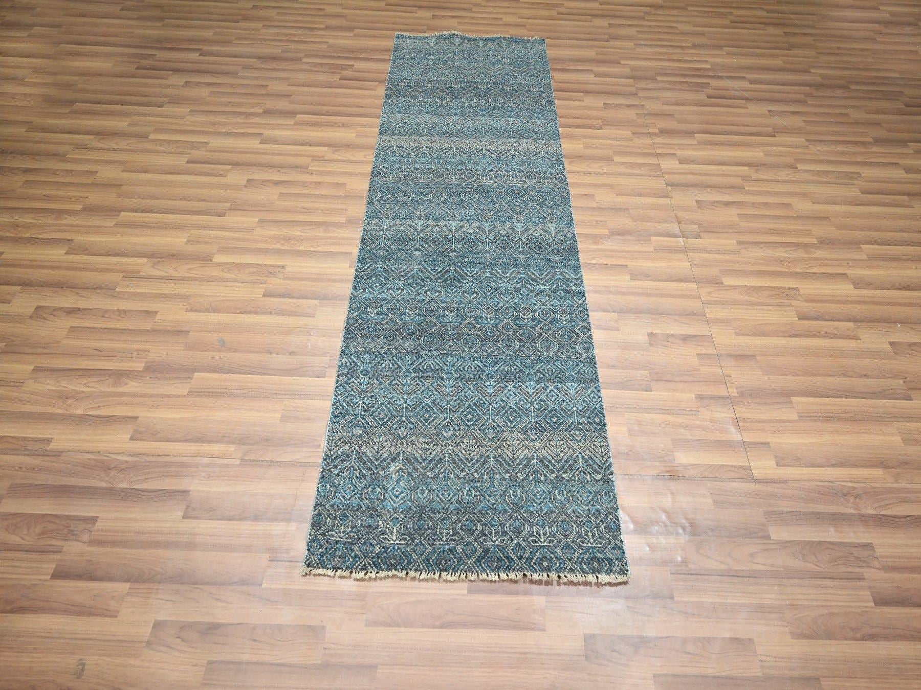 Blue 2'8" x 8'0" Modern and Contemporary Hand knotted Wool Rug - Sku: O076393