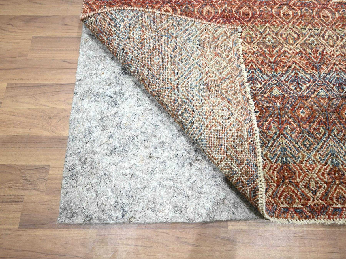 Modern / Contemporary hand-knotted wool runner in Red, 2'7" x 9'11" — SKU O076399 (view 3)
