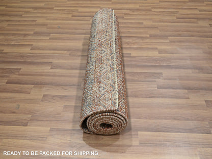 Modern / Contemporary hand-knotted wool runner in Red, 2'7" x 9'11" — SKU O076405 (view 5)