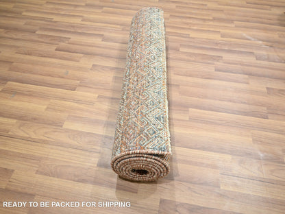 Modern / Contemporary hand-knotted wool runner in Red, 2'7" x 9'11" — SKU O076409 (view 5)