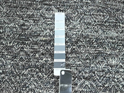 Modern / Contemporary hand-knotted wool runner in Gray, 2'7" x 9'10" — SKU O076411 (view 4)
