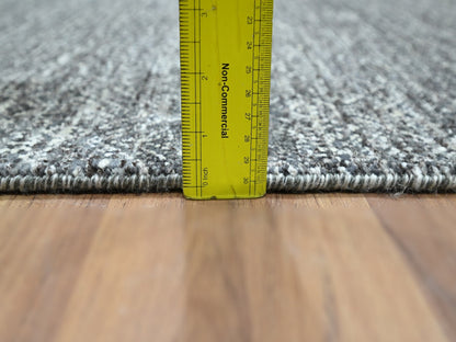 Modern / Contemporary hand-knotted wool runner in Gray, 2'7" x 9'10" — SKU O076411 (view 6)
