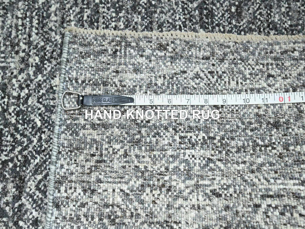 Modern / Contemporary hand-knotted wool runner in Gray, 2'7" x 9'10" — SKU O076411 (view 7)