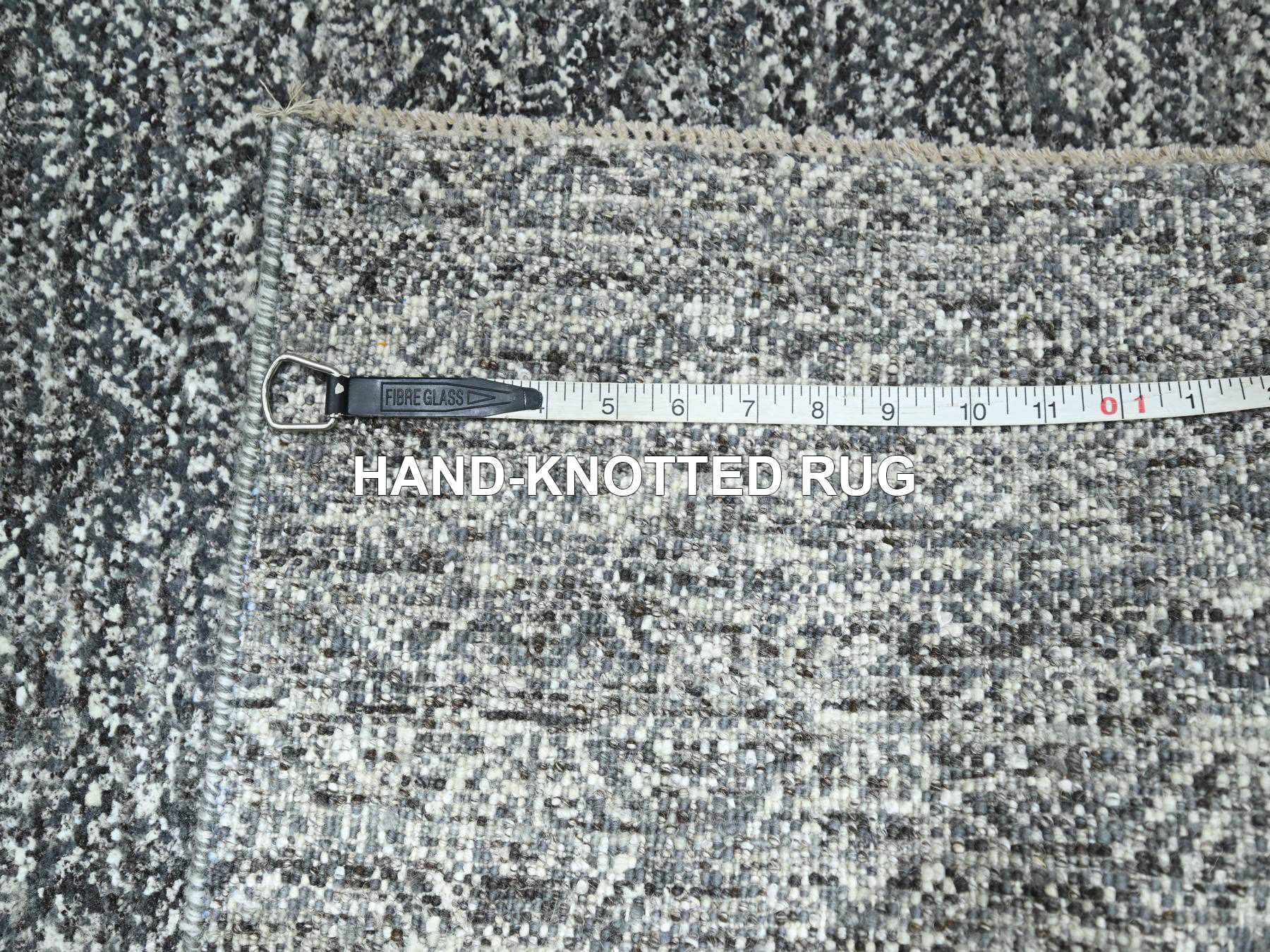 Modern / Contemporary hand-knotted wool runner in Gray, 2'7" x 9'10" — SKU O076412 (view 7)