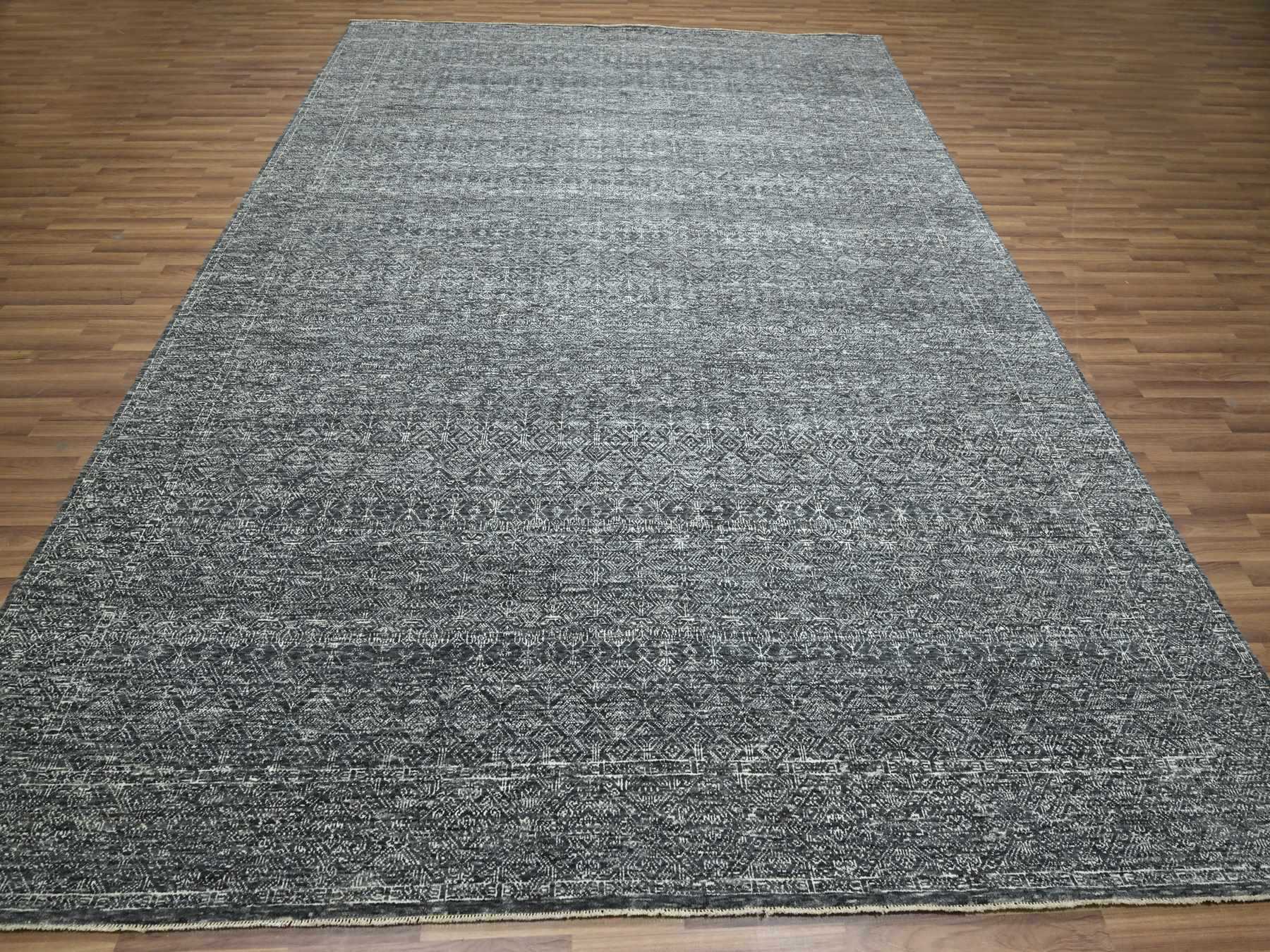 Agra Modern / Contemporary hand-knotted wool rug in Gray, 9'2" x 12'1" — SKU O076426 (view 2)