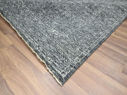 Agra Modern / Contemporary hand-knotted wool rug in Gray, 9'2" x 12'1" — SKU O076426 (view 6)