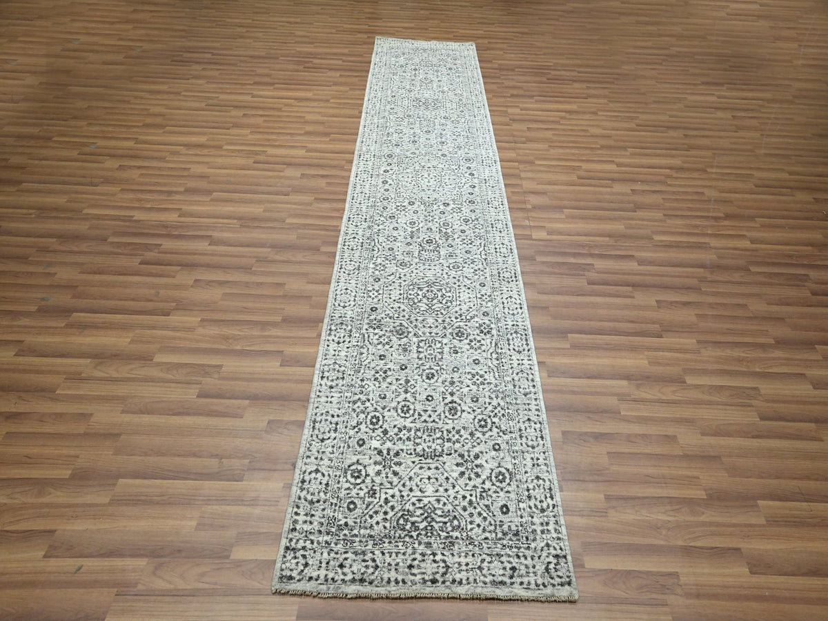Mamluk Mamluk hand-knotted wool runner in Ivory, 2'7" x 12' — SKU O076437 (view 2)