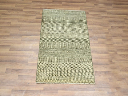 Beige 2'0" x 3'0" Modern and Contemporary Hand knotted Wool/Silk Rug - Sku: O076453