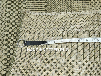 Beige 2'0" x 3'0" Modern and Contemporary Hand knotted Wool/Silk Rug - Sku: O076453
