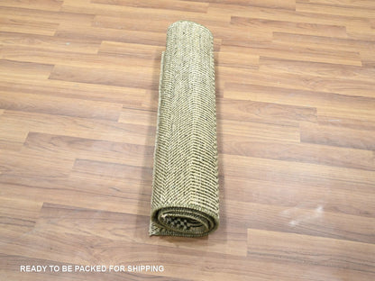Beige 2'0" x 3'0" Modern and Contemporary Hand knotted Wool/Silk Rug - Sku: O076453