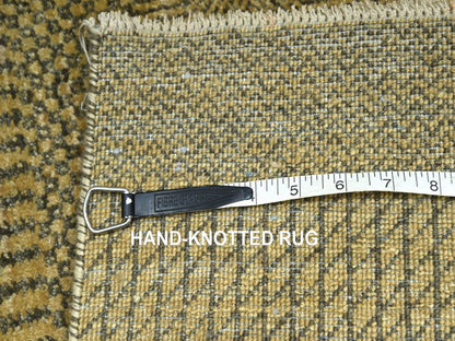 Brown 2'0" x 3'0" Modern and Contemporary Hand knotted Wool/Silk Rug - Sku: O076459