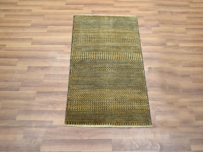 Brown 2'0" x 3'0" Modern and Contemporary Hand knotted Wool/Silk Rug - Sku: O076462