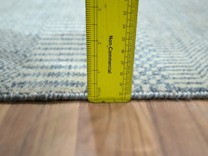 Blue 2'0" x 3'0" Modern and Contemporary Hand knotted Wool/Silk Rug - Sku: O076468