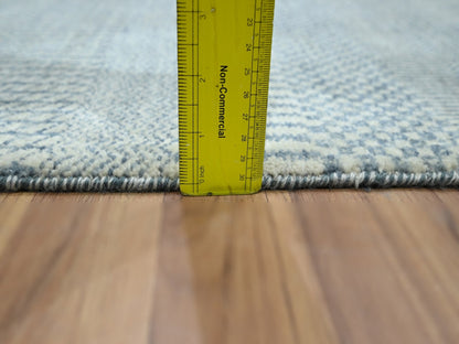 Blue 2'0" x 3'0" Modern and Contemporary Hand knotted Wool/Silk Rug - Sku: O076471