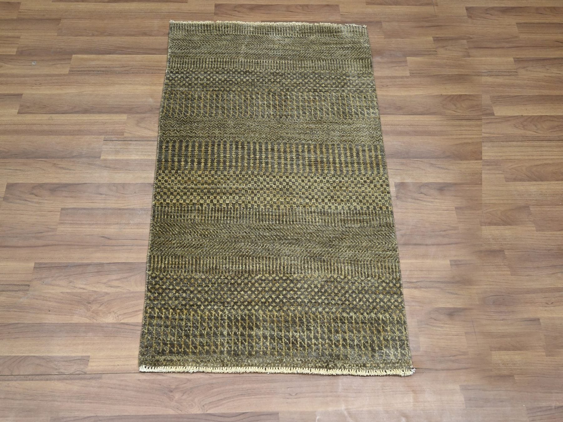 Brown 2'0" x 3'0" Modern and Contemporary Hand knotted Wool Rug - Sku: O076488