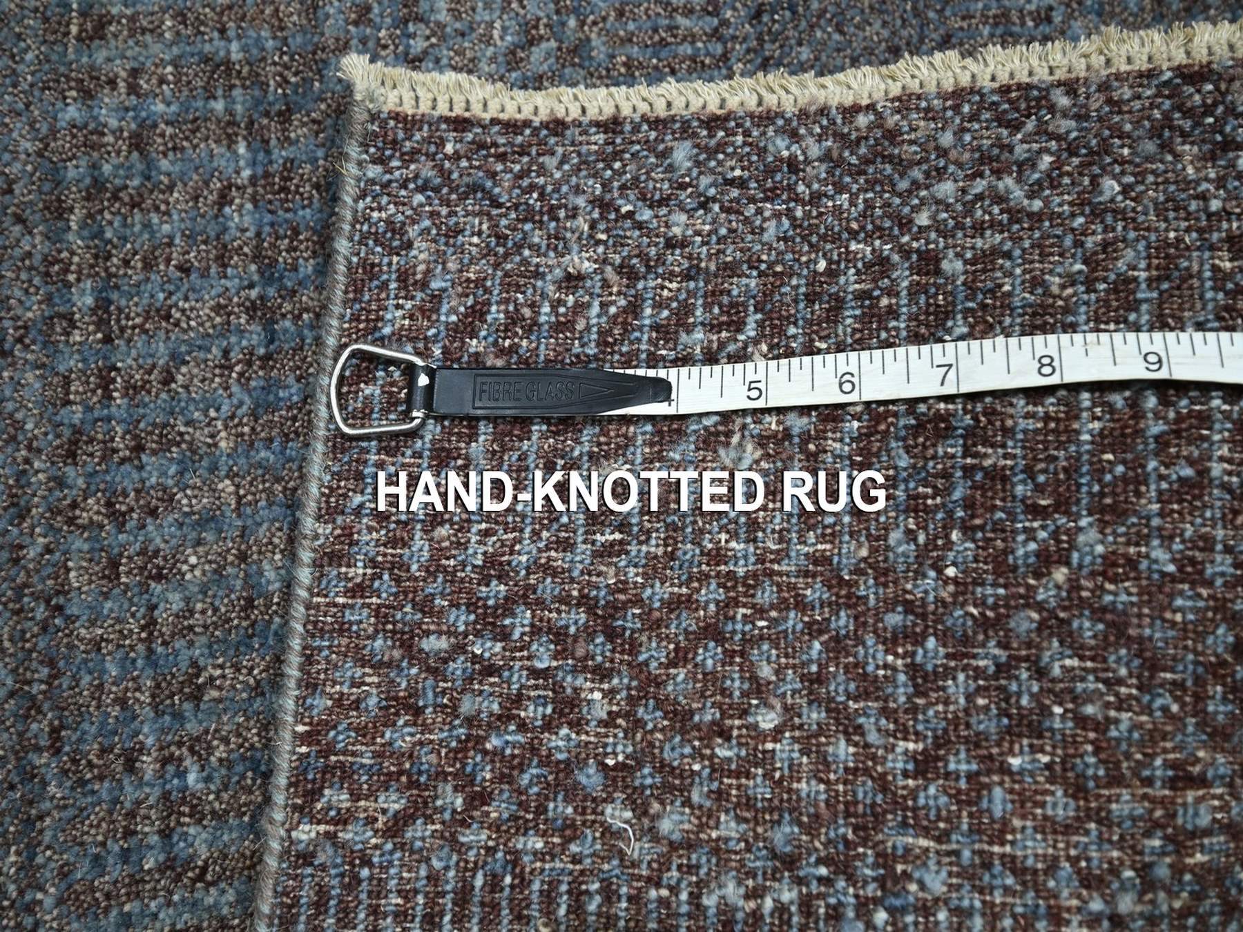 Modern / Contemporary hand-knotted wool/silk rug in Gray, 2' x 3' — SKU O076496 (view 4)