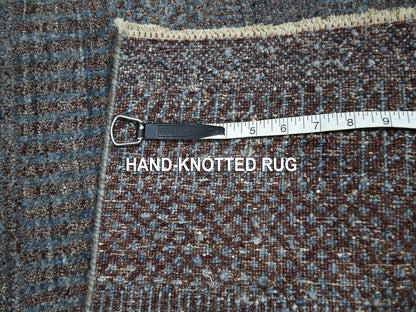 Modern / Contemporary hand-knotted wool/silk rug in Gray, 2' x 3' — SKU O076496 (view 4)