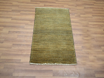 Brown 2'0" x 3'0" Modern and Contemporary Hand knotted Wool/Silk Rug - Sku: O076529