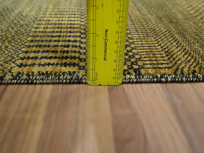 Brown 2'0" x 3'0" Modern and Contemporary Hand knotted Wool/Silk Rug - Sku: O076529