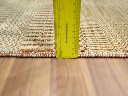 Beige 2'0" x 3'0" Modern and Contemporary Hand knotted Wool/Silk Rug - Sku: O076539