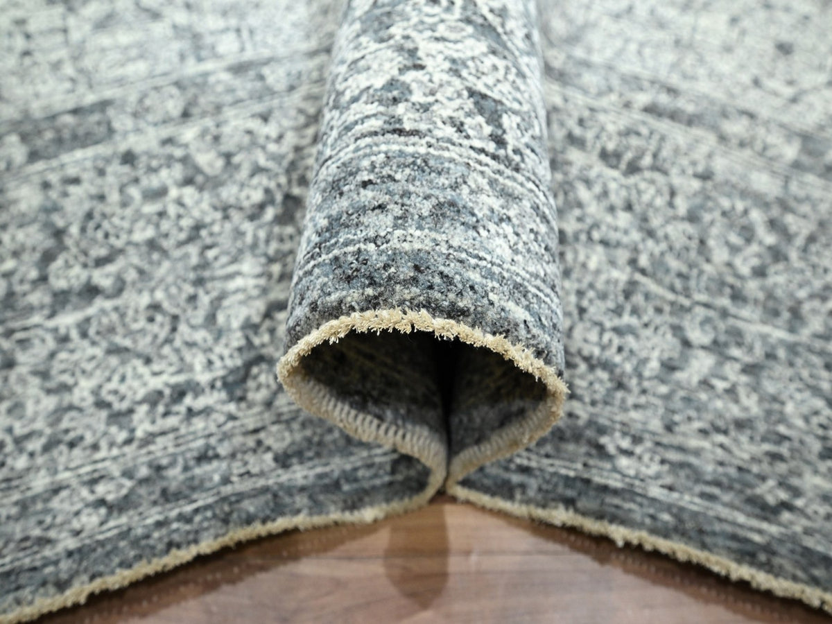 Mamluk Mamluk hand-knotted wool rug in Gray, 8'1" x 10'1" — SKU O076540 (view 5)